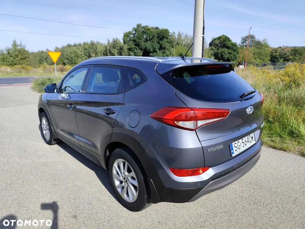 Hyundai Tucson 2.0 CRDI BlueDrive Comfort 2WD - 20
