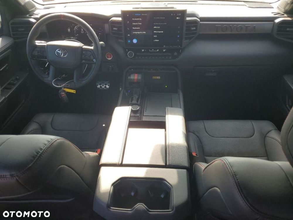 Toyota Sequoia - 3