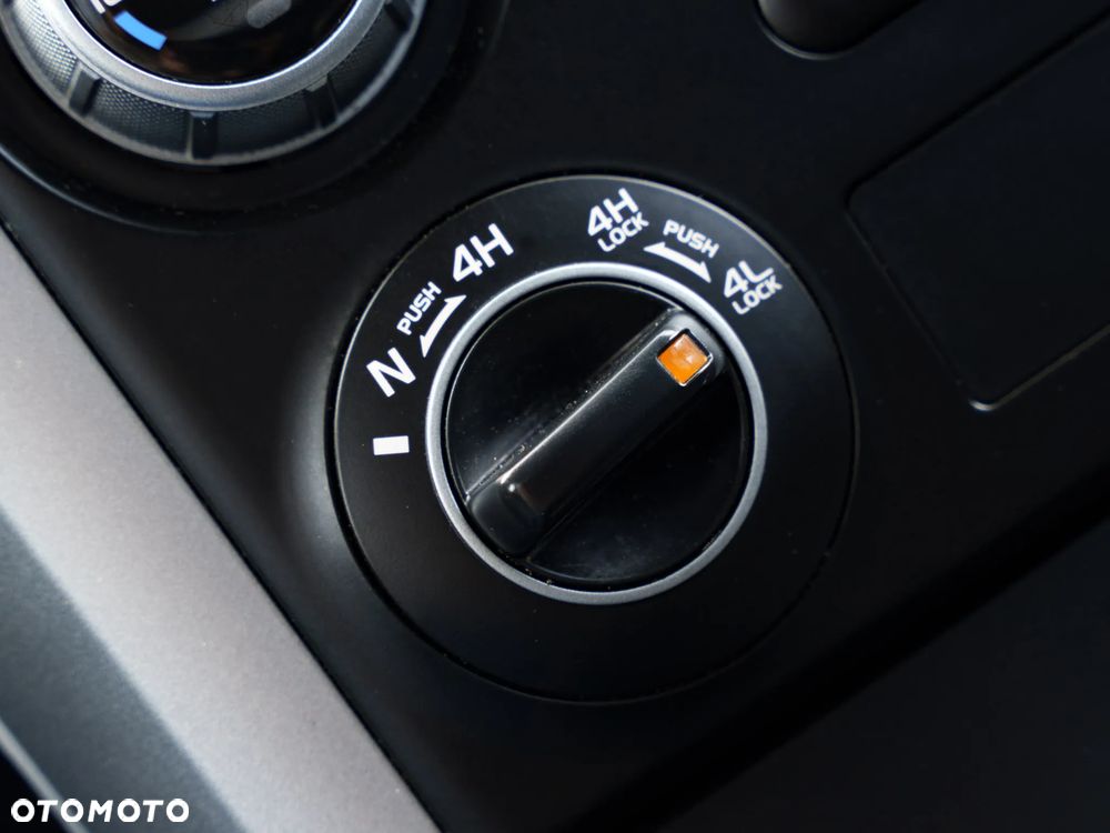 Suzuki Grand Vitara 2.0 Comfort Limited - 25