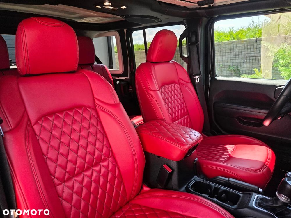 Jeep Wrangler - 16