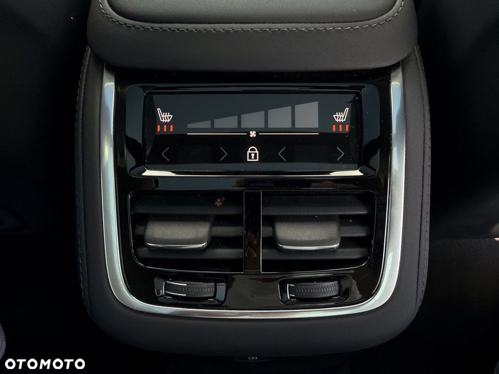 Volvo XC 90 - 16