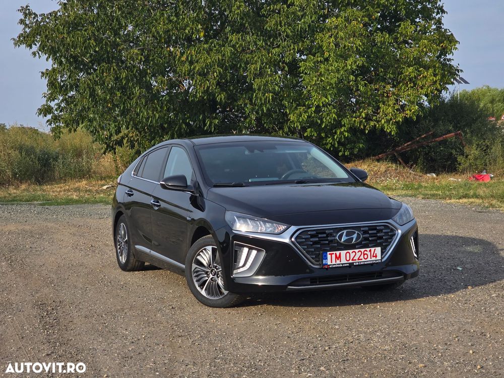 Hyundai IONIQ 1.6 GDI Premium - 1