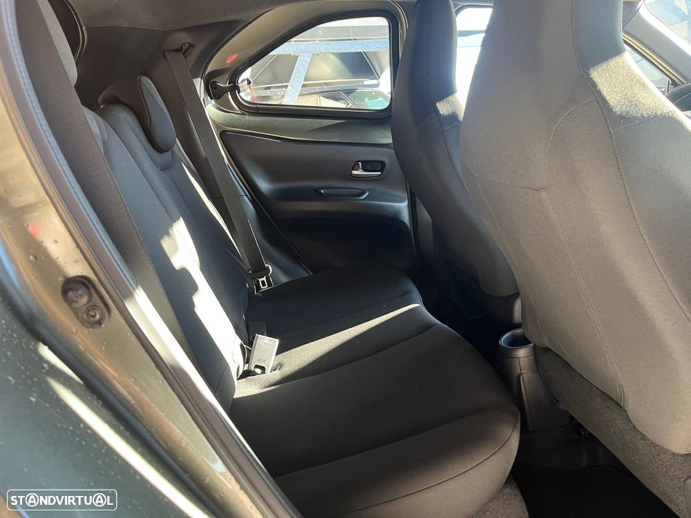 Toyota Aygo X 1.0 Pulse CVT - 48