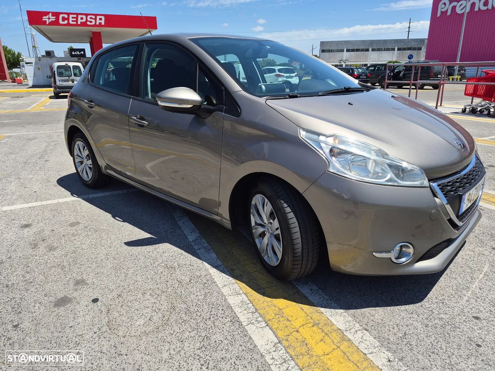 Peugeot 208 1.6 e-HDi Active 95g - 6
