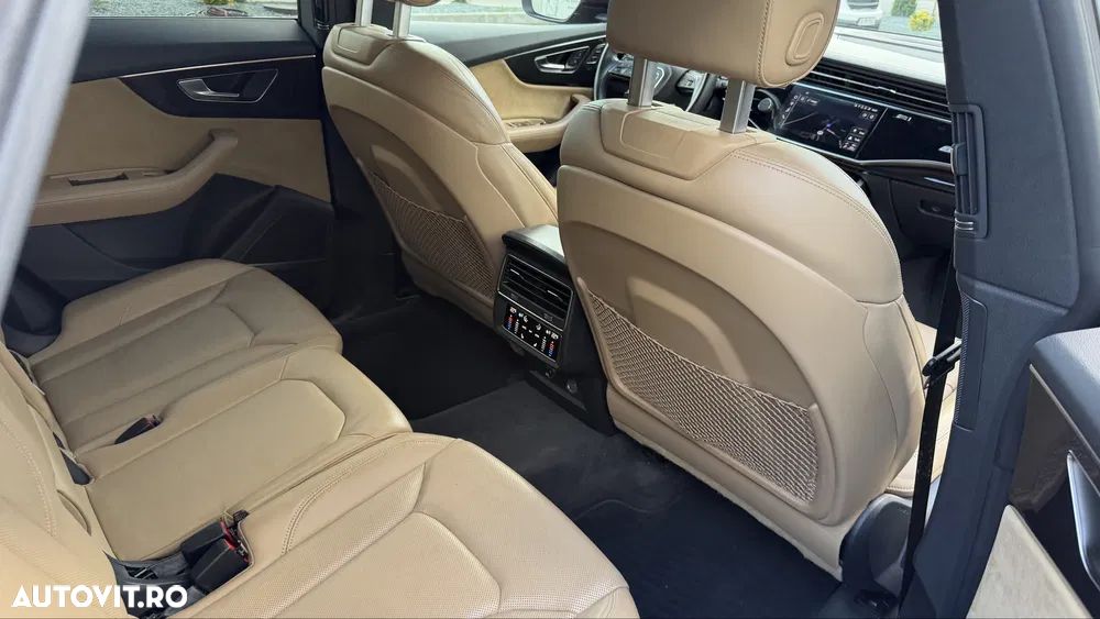 Audi Q8 - 7
