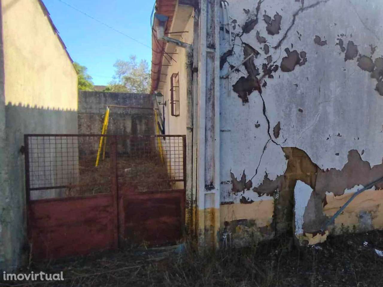 Moradia Vale de Santarém – Rio das Patas - Grande imagem: 3/17
