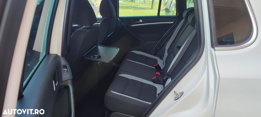 Volkswagen Tiguan - 10
