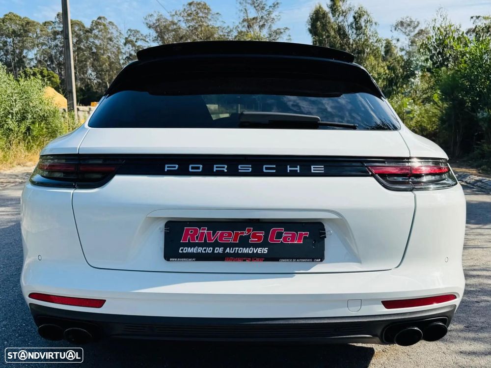 Porsche Panamera Sport Turismo 4 E-Hybrid - 13