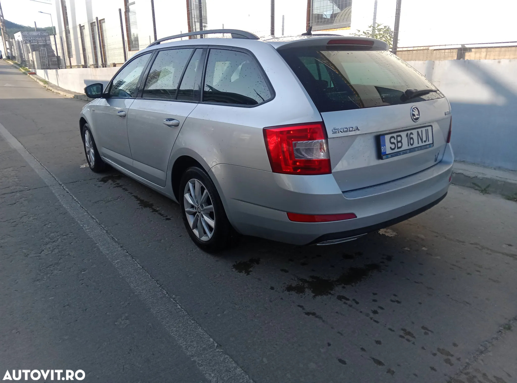 Skoda Octavia 1.6 TDI Style - 8
