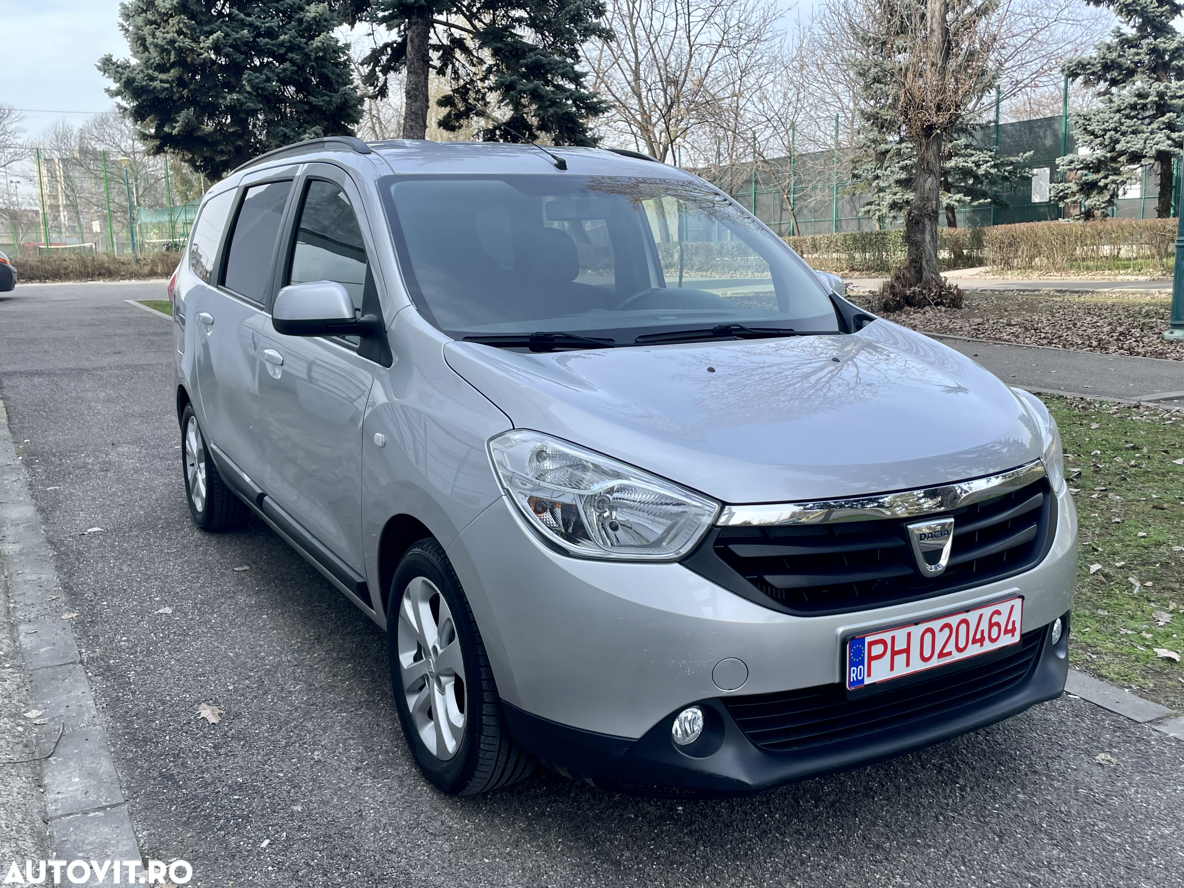 Dacia Lodgy 1.2 TCe 115 CP Laureate - 2