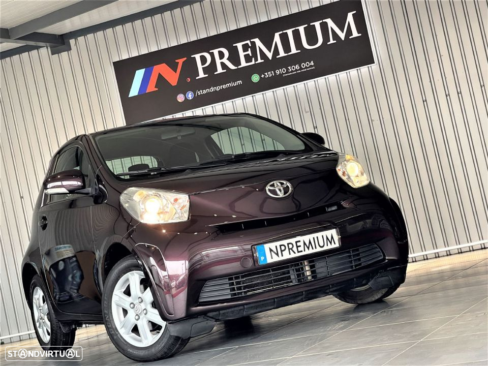 Toyota iQ - 10