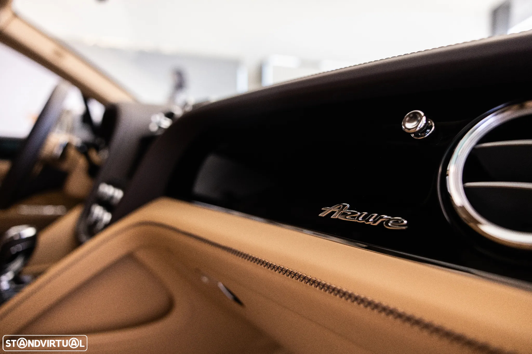 Bentley Bentayga V8 Azure - 31