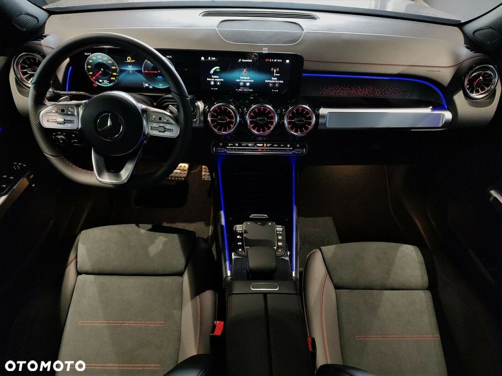 Mercedes-Benz EQB - 18