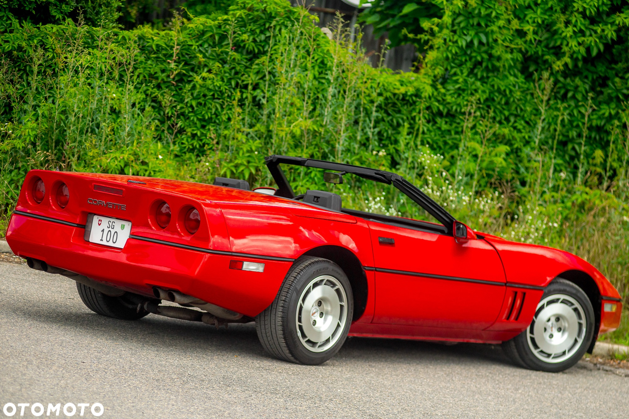 Chevrolet Corvette - 13