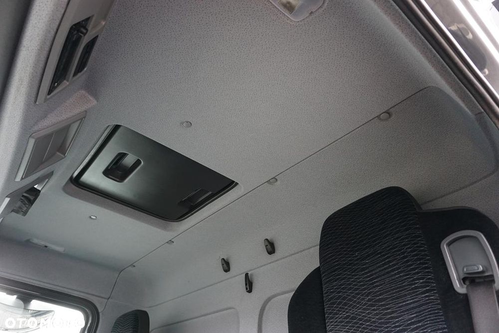 Mercedes-Benz / ATEGO / 1221 / ACC / E 6 / BURTOFIRANKA + WINDA / 17 PALET - 17
