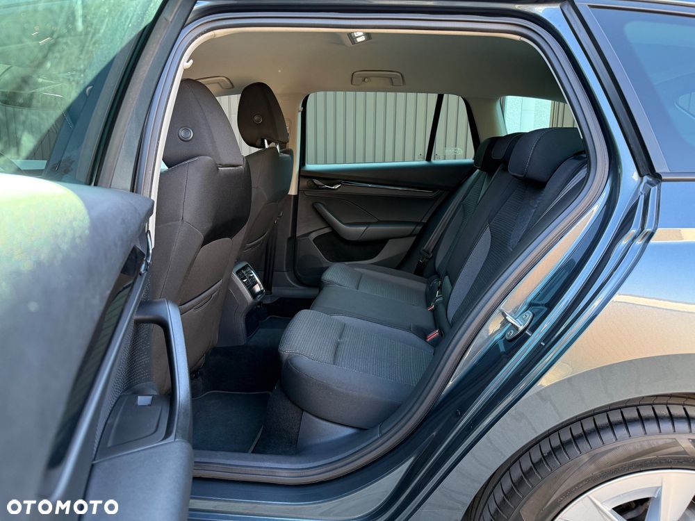 Skoda Octavia 2.0 TDI SCR Ambition DSG - 7