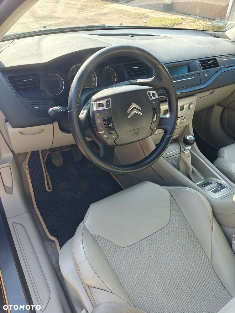 Citroën C5 2.0 HDi Confort - 25
