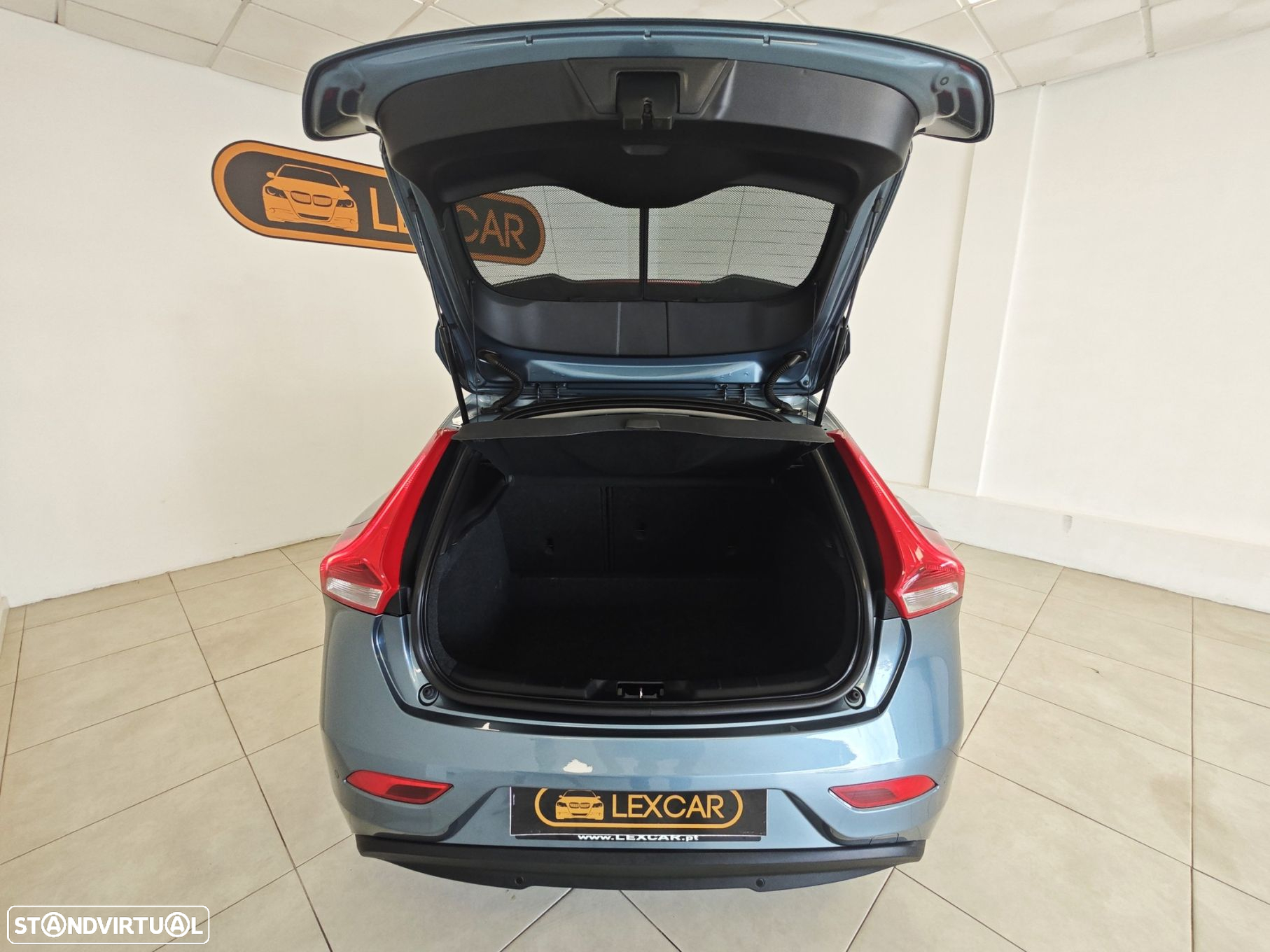 Volvo V40 1.6 D2 Momentum - 45