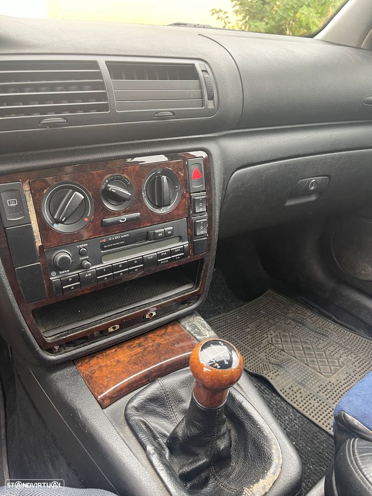 VW Passat Variant 1.9 TDi Confortline - 7
