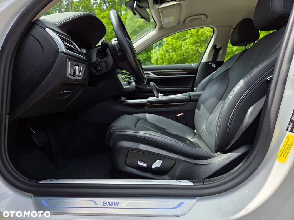 BMW Seria 7 730d - 16