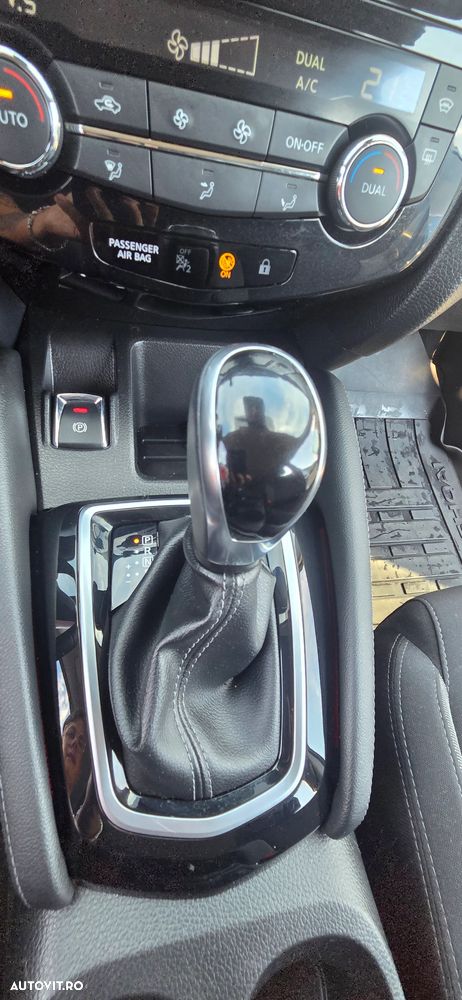 Nissan Qashqai 1.3 157CP 2WD DCT N-Connecta - 19