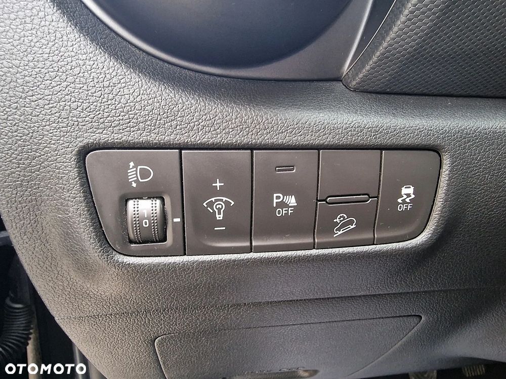 Hyundai Kona - 13