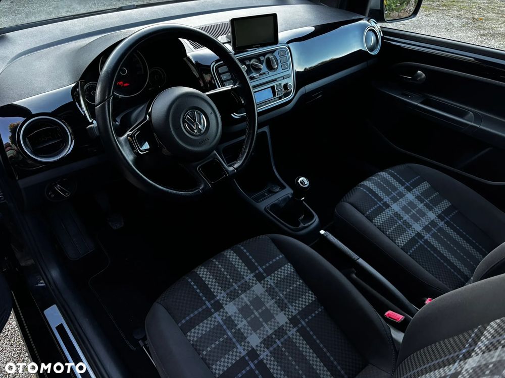 Volkswagen up! - 13