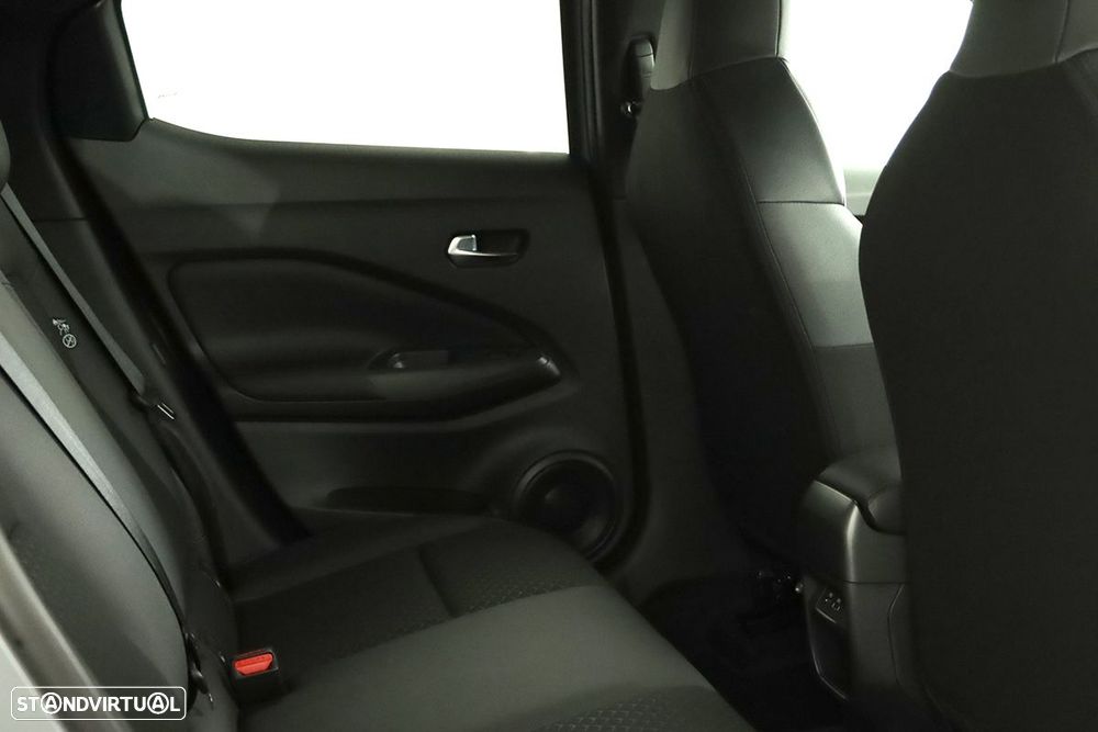 Nissan Juke 1.0 DIG-T N-Connecta - 21