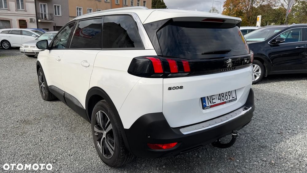 Peugeot 5008 - 12