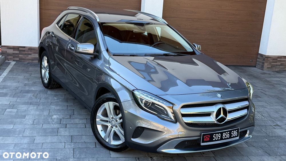 Mercedes-Benz GLA - 39