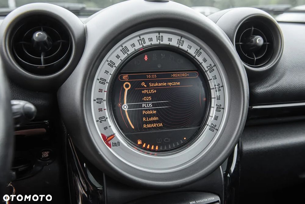 MINI Countryman Cooper D - 18