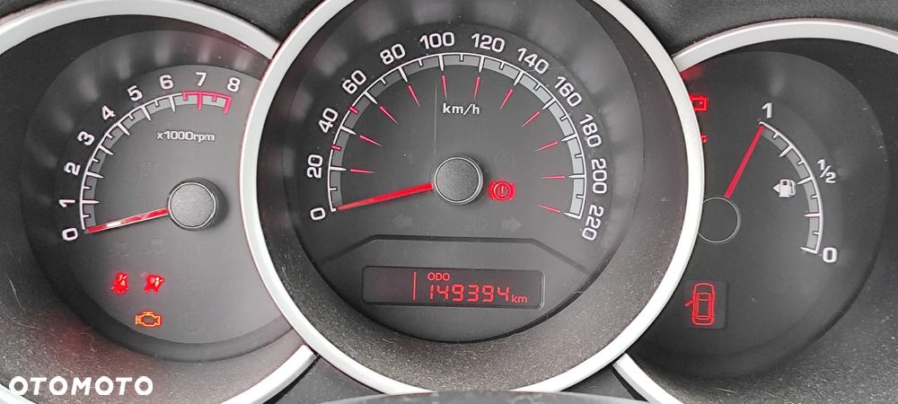 Kia Venga 1.6 CVVT Platinum Edition - 8