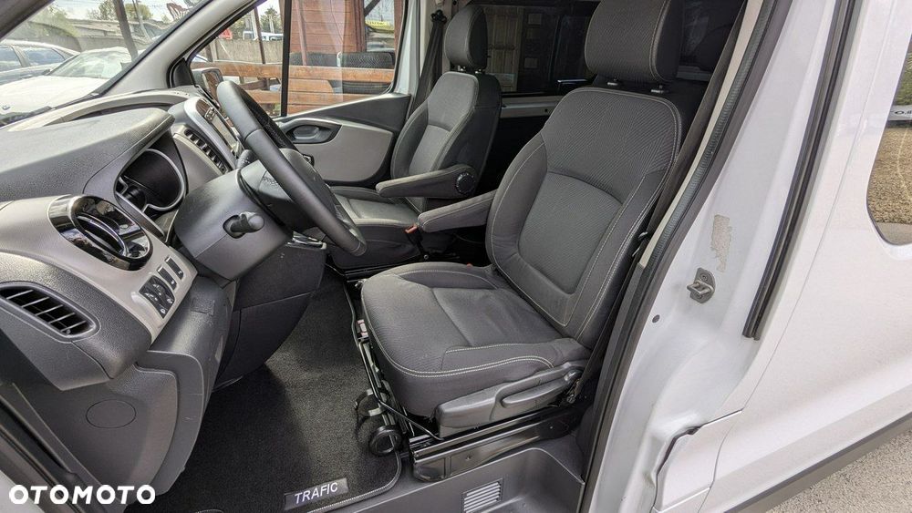 Renault Trafic - 14