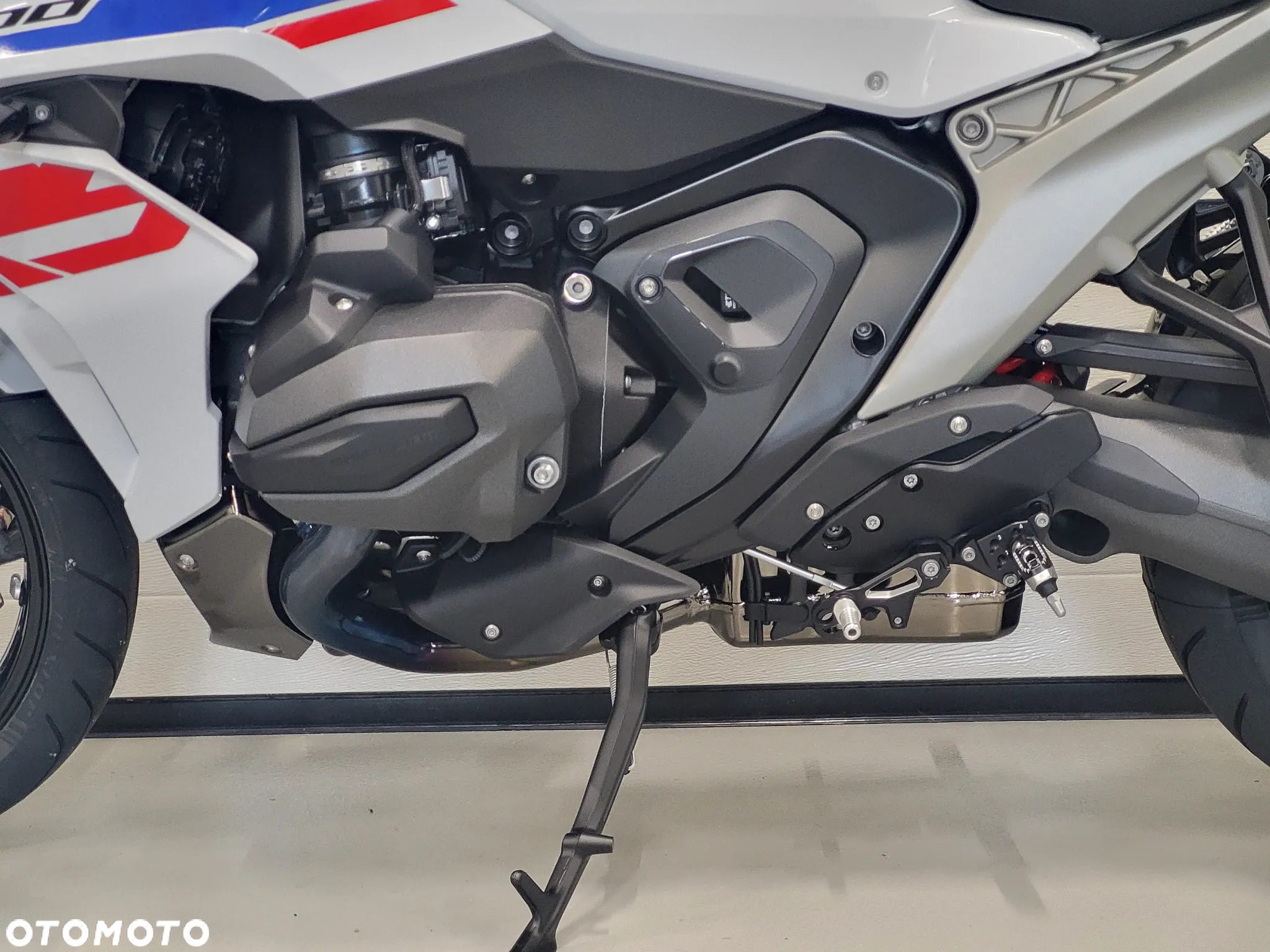 BMW R - 6
