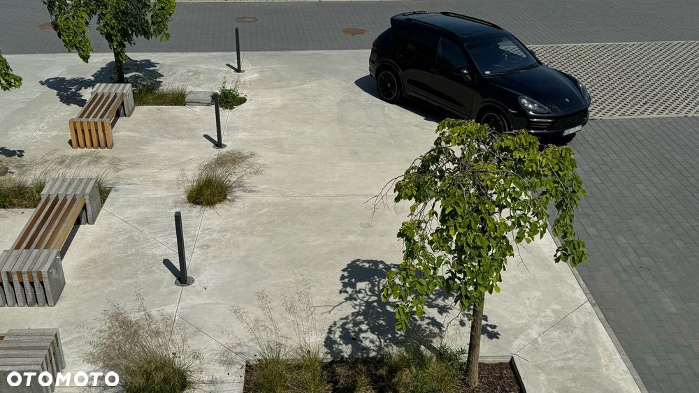 Porsche Cayenne - 19