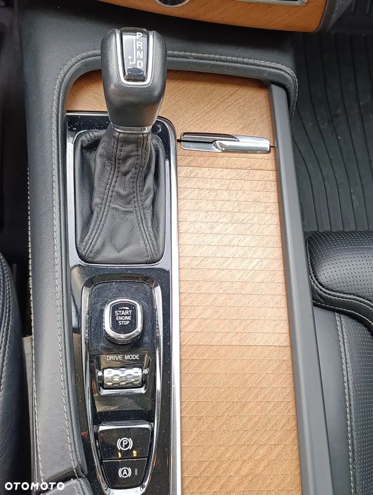 Volvo XC 90 T6 AWD Geartronic Inscription - 16