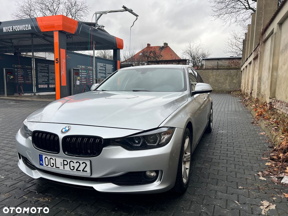 BMW Seria 3 320i xDrive - 6
