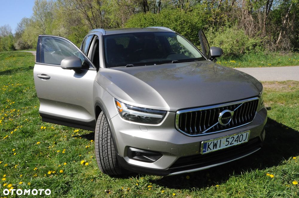 Volvo XC 40 T5 AWD Geartronic Momentum - 1