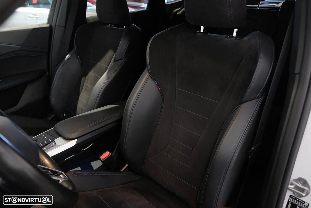 BMW iX1 xDrive30 M Sport Pack - 13