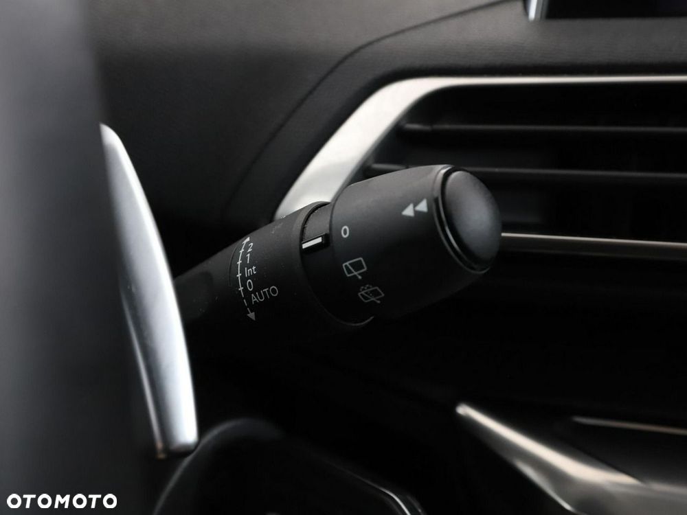 Peugeot 3008 PureTech 130 Stop & Start GPF EAT8 Active Business-Paket - 35