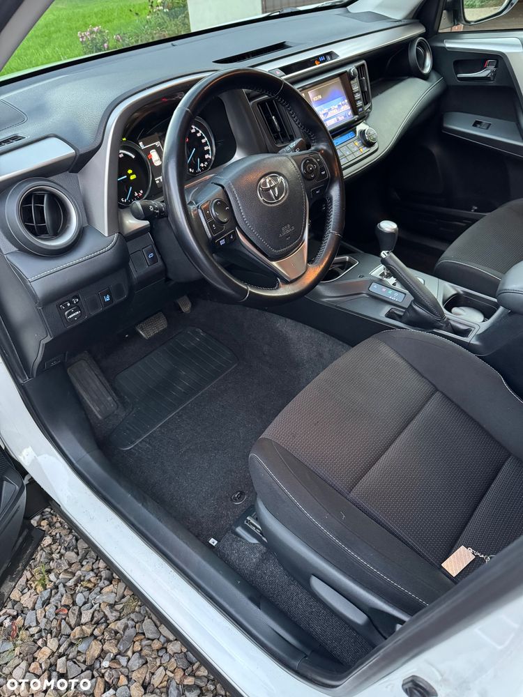 Toyota RAV4 - 7