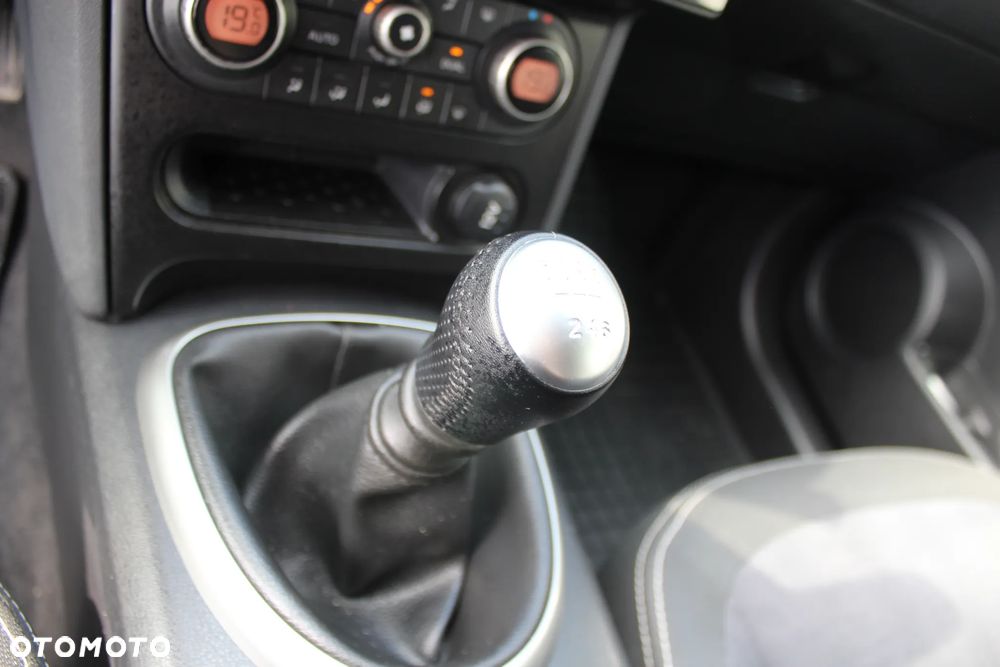 Nissan Qashqai 1.5 dCi DPF visia - 13