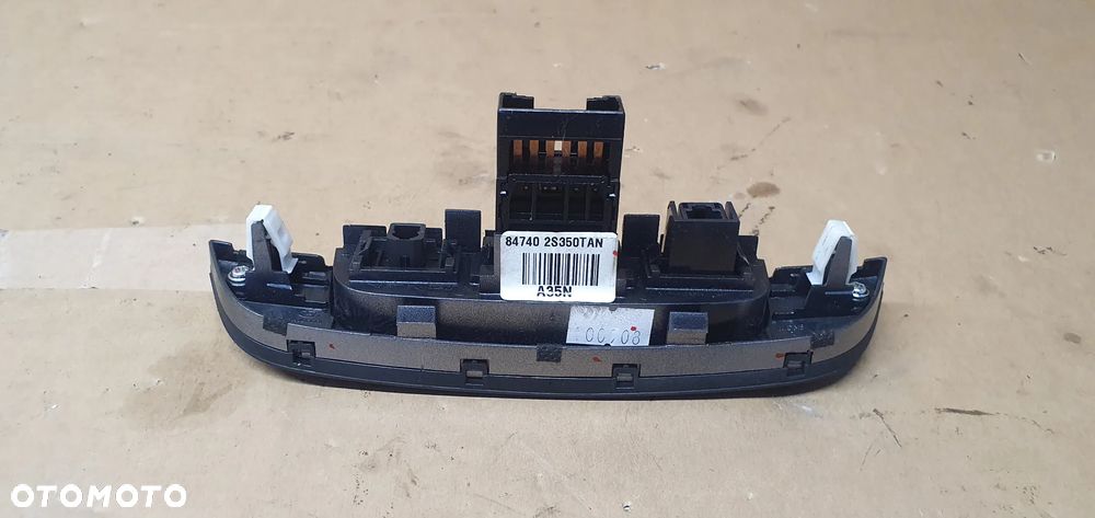 Przełącznik włącznik świateł awaryjnych Hyundai IX35 84740-2S350 - 6
