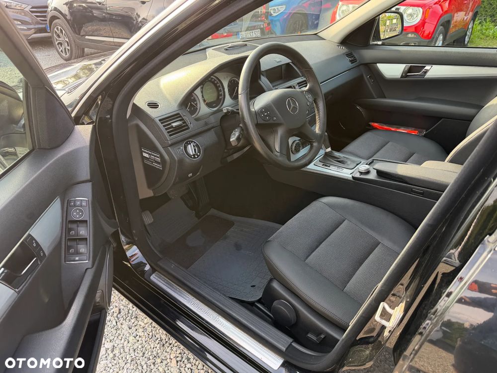 Mercedes-Benz Klasa C 180 Kompressor Automatik Avantgarde - 24