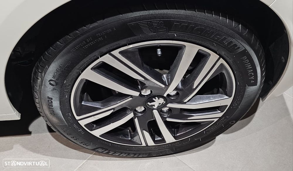 Peugeot 208 PureTech 100 Active Pack - 28