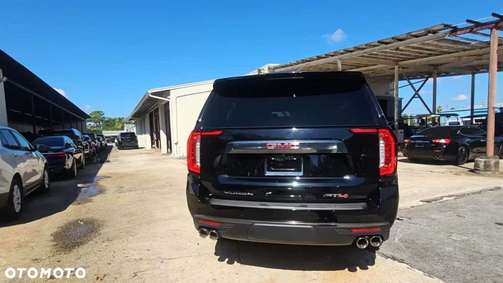 GMC Yukon - 3