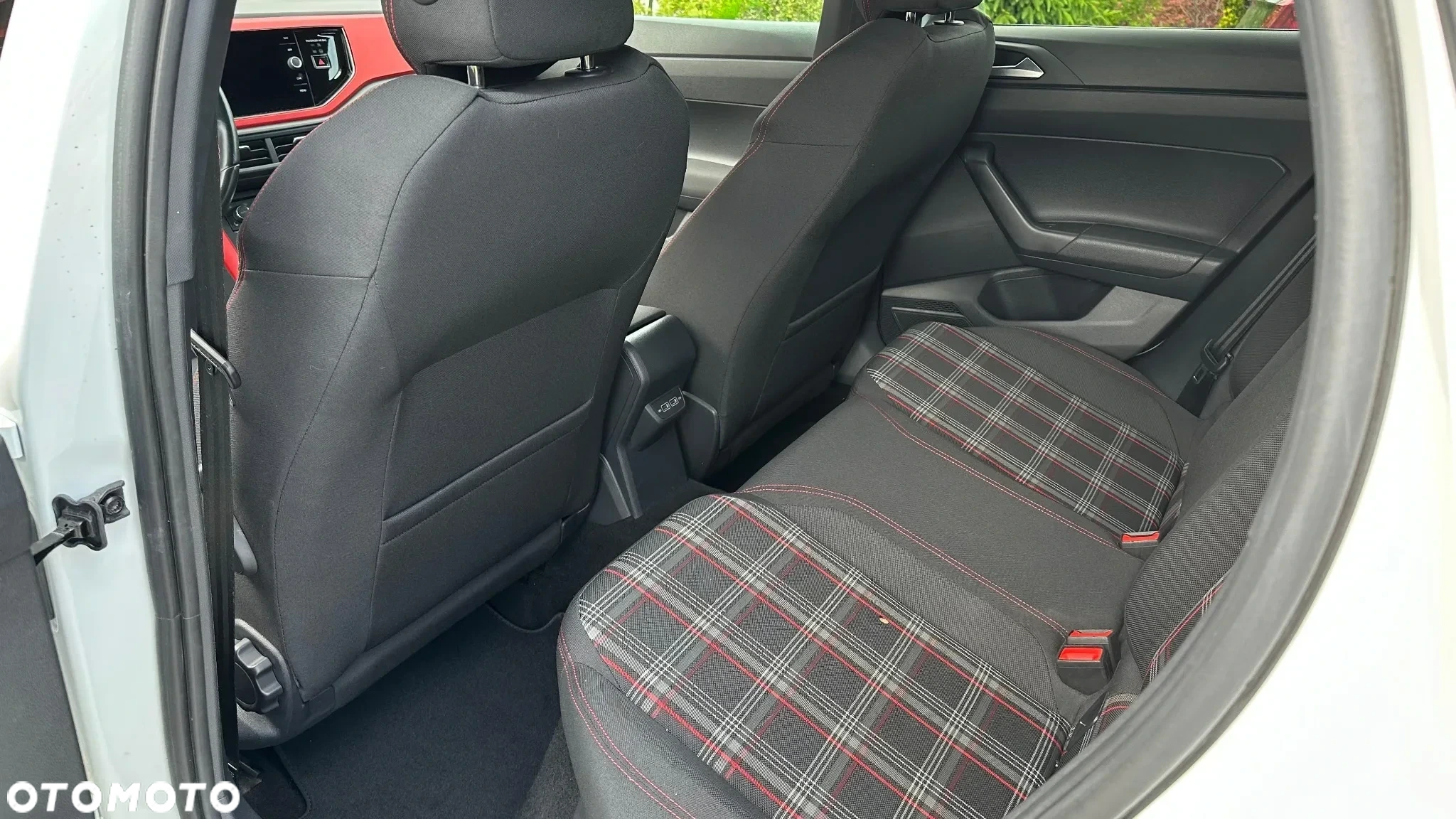 Volkswagen Polo 2.0 TSI GTI DSG - 19