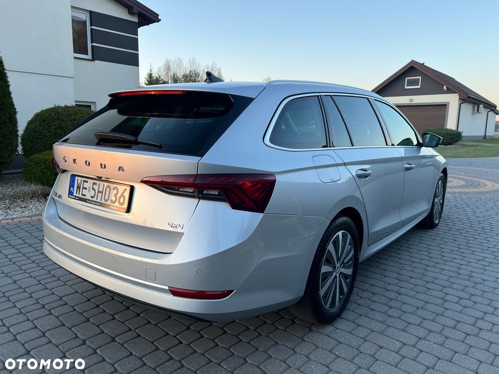 Skoda Octavia 2.0 TSI 4x4 Style DSG - 7