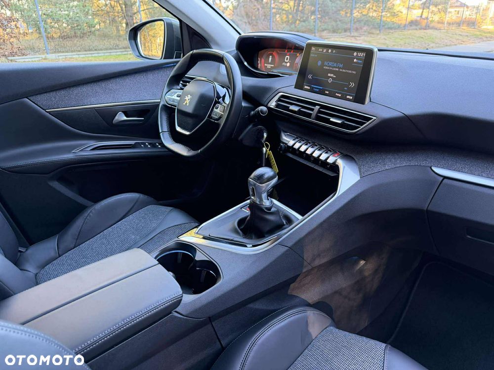 Peugeot 5008 1.5 BlueHDi Allure S&S - 8
