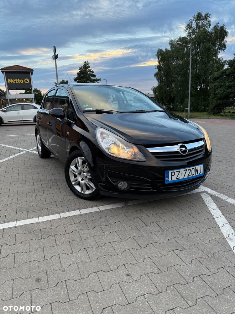 Opel Corsa 1.4 16V Cosmo - 1